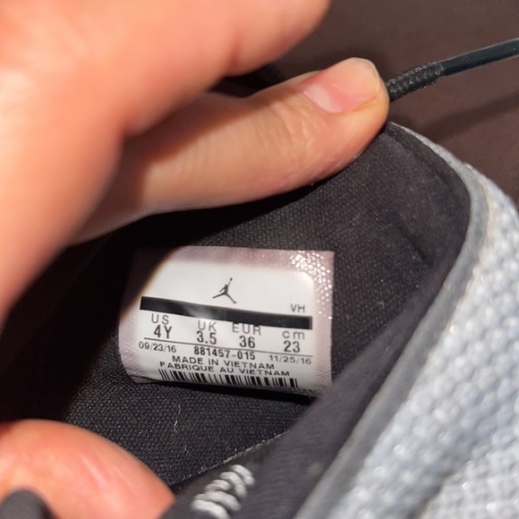 Jordan kids running shoes 3/$20 - Picture 4 of 4